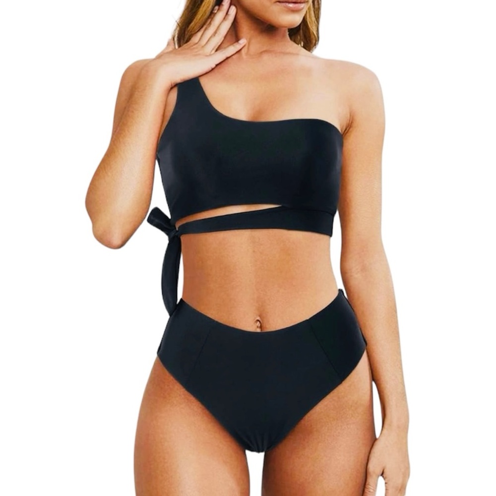 NEW MOOSLOVER Asymmetrical High Cut Waist Halter Bikini 2-Piece Swimsuit XL